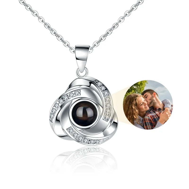 Collar con Proyección de Foto Personalizada